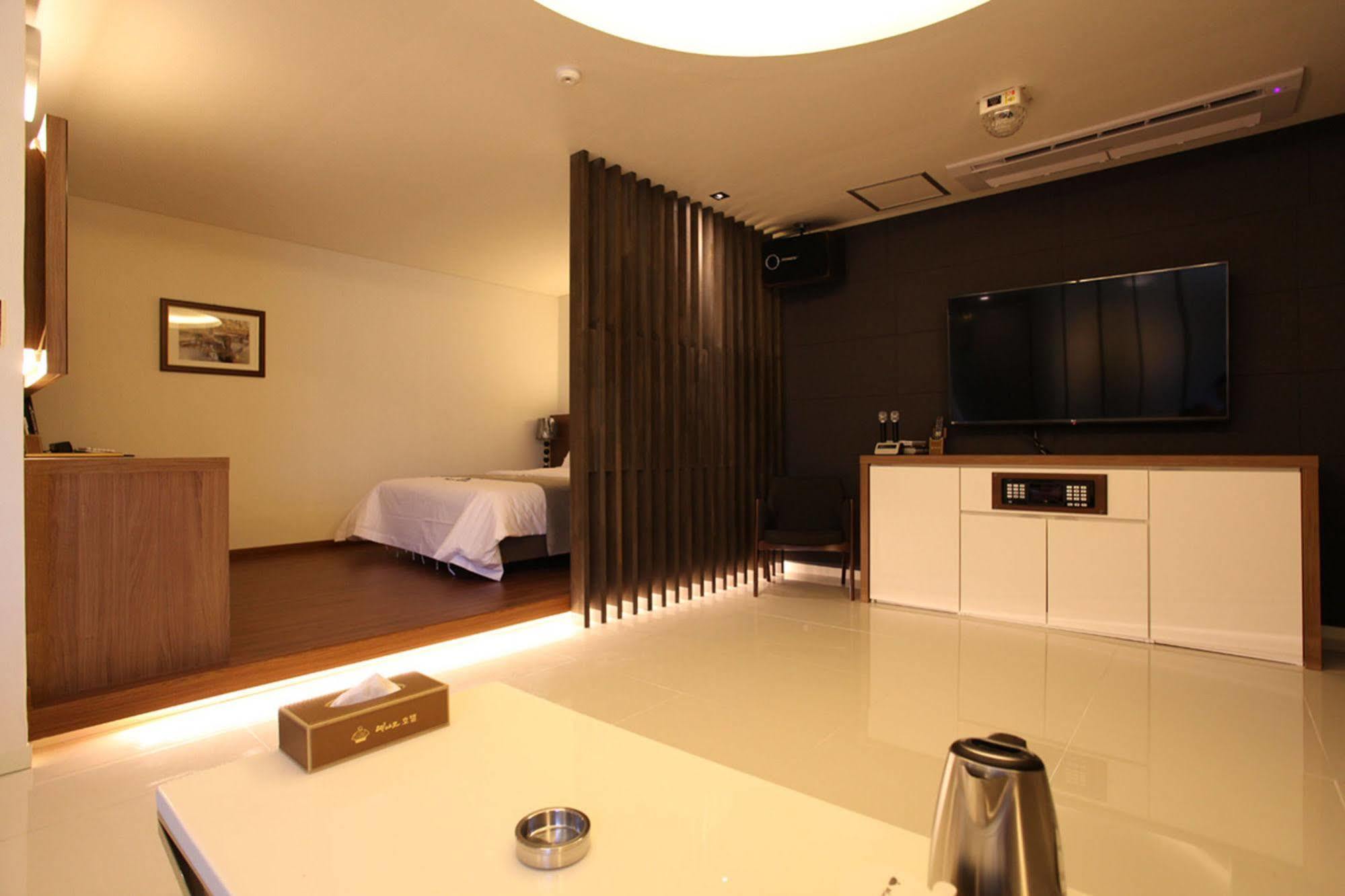 Drive In Hotel Tiamo Pocheon Exterior foto